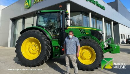 Agrícola Noroeste entrega John Deere 6R - 6155R a Ezequiel