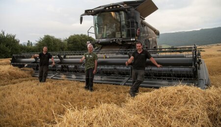 Fendt presenta en España su cosechadora Ideal.