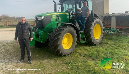 Agrícola Noroeste entrega Jhon Deere 6M - 6195M a Hnos García Ledesma