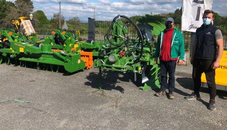 Millares Torron entrega AMAZONE XMS A VARELA SC de Santa Cristina(Lugo) 