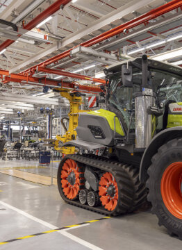 Inicio de la producción del AXION 9 CMATIC y el ARION 6.190 CMATIC: CLAAS invierte en el futuro en Le Mans