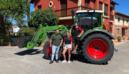 Agrícola Patricio entrega Fendt 310 Vario con pala Stoll Profiline a la ganadería Casa Viña S.C