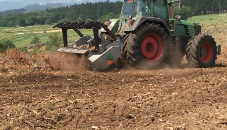 Millares Torron entrega trituradoras fae a agroforestal aguion - Melide (A Coruña)