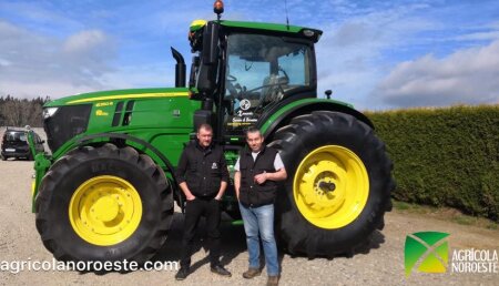 Agrícola Noroeste Entrega john Deere  6250R Ultimate a Agroforestal Xanceda S.L.