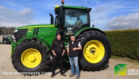 Agrícola Noroeste Entrega john Deere  6250R Ultimate a Agroforestal Xanceda S.L.