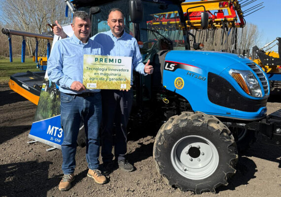 El tractor LS MT3.60, Premio a la Innovación Tecnológica en Maquinaria Agrícola y Ganadera en la Feria de Valencia de Don Juan (León)