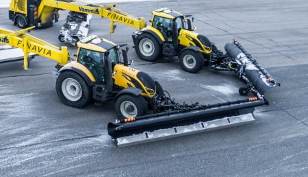 Mantenimiento de aeropuertos más seguro y sostenible: Valtra y Nokian Tyres colaboran en un proyecto de retirada autónoma de nieve