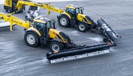 Mantenimiento de aeropuertos más seguro y sostenible: Valtra y Nokian Tyres colaboran en un proyecto de retirada autónoma de nieve