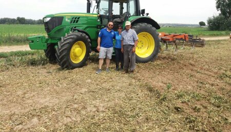 Comercial Agrícola Castellana SL entrega  JOHN DEERE 6135M a Raquel Gago García, de San Román de Hornija (Valladolid).