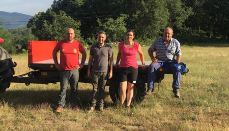 Agricola Suarez entrega a Garcia de Viana do Bolo  un remolque HERCULANO HSE6000