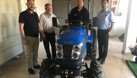 VISITA DEL DELEGADO COMERCIAL DE LOS TRACTORES SOLIS PARA ESPAÑA A CATALUÑA Y A LA COMUNIDAD VALENCIANA.