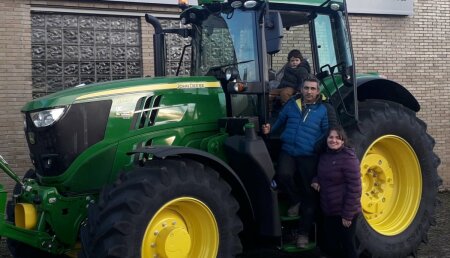 Agrícola Castellana entrega John Deere 6195M a Blas Fraile Mencia 