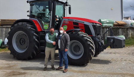 Maxideza entrega a  Aira Scg., Massey Ferguson 8s.245