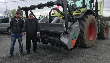 Millares Torron Entraga trituradora FAE a Fidel Amil de Friol