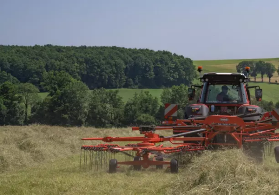 Hilerador suspendido de doble rotor con descarga central GA 7631 P