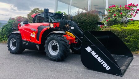 Cardelle Hidráulica entrega MANITOU MLT630-115 VCP  en una empresa avícola en LUGO.