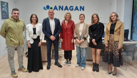 LA ALCALDESA DE CALAHORRA INAUGURA LA NUEVA OFICINA DE ANAGAN EN LA CIUDAD