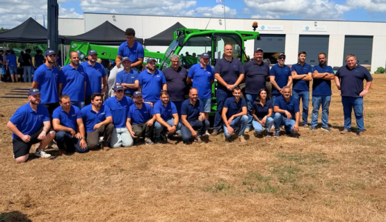 Farming Agrícola acerca las soluciones de Merlo al sector agroganadero en una jornada celebrada en Frades