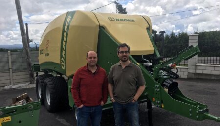 Millares Torron entrega macroempacadora KRONE BIG-PACK 1270XC, a AGRIS S.C.G. en su delegación de Mosteiro (POL)