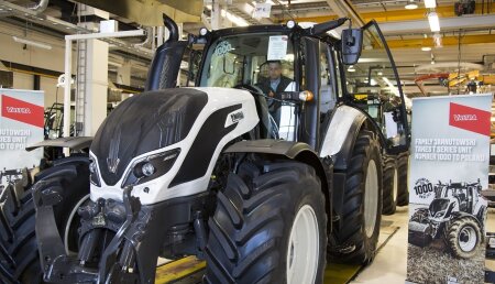 Valtra celebra la fabricación del tractor nº 1000 de la Serie T4