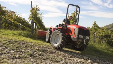 Vredestein presenta su nuevo neumático para tractores compactos