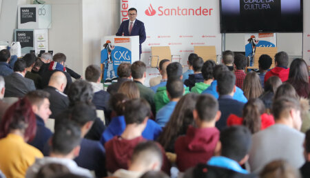 El titular de Medio Rural participó hoy en la IV reunión de este sector, organizada por el Clube de X tintes Gandeiros de Galicia