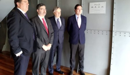 El presidente de la CEOE, Antonio Garamendi, inaugura las nuevas oficinas de AGRAGEX