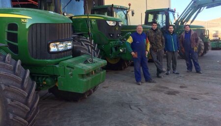 Comercial Agrícola Castellana Entrega JOHN DEERE 6175M SuperStar a Hermanos Garcia Estepar, de Villamediana (Palencia)