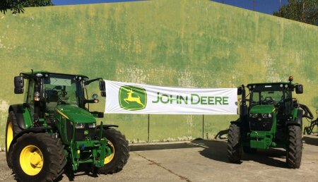 Agricola Castellana en Pedrosa de Duero (Burgos) con las Jornadas de Tractores Especiales y Tecnología JOHN DEERE para el Viñedo 