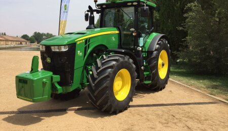 Comercial Agrícola Castellana SL En El I ENCUENTRO AGRARIO EN MEDINA DE RIOSECO