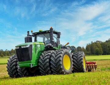 Neumáticos en continua evolución para tractores cada vez más avanzados: BKT apuesta por la vanguardia y la tecnología