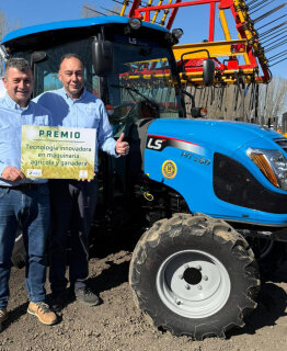 El tractor LS MT3.60, Premio a la Innovación Tecnológica en Maquinaria Agrícola y Ganadera en la Feria de Valencia de Don Juan (León) por distribuidor Ferca