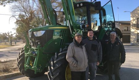 Agrícola Castellana Entrega JOHN DEERE 6130M a Diego Gómez, de Remondo (Segovia).