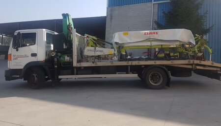 Hermanos VILLAR  entrega  Claas disco 2750 y  Claas disco 3050, para la zona de Arzua y Vila de cruces