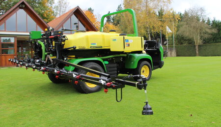 Deltacinco (John Deere Golf), ICL y Syngenta organizaron una jornada formativa para greenkeepers en el Campo de Golf de Zuía (Vitoria)