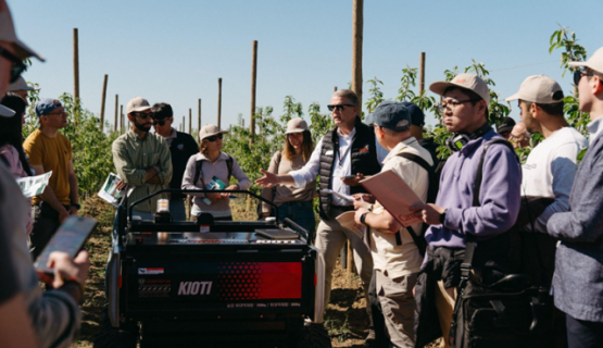 En Parla (Madrid, España), el GOFAR Tour llevó la robótica al campo y difundió conocimientos sobre agrobótica