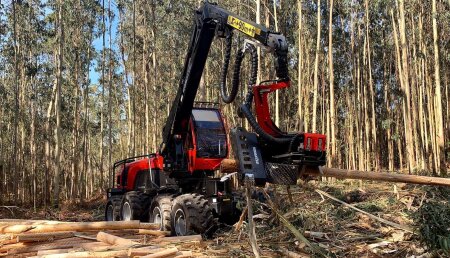 Hitraf entrega de Komatsu 931XC en Galicia