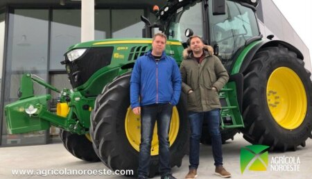 Agrícola Noroeste entrega John Deere 6155R a Hnos panchon Samuel y Josue de Moscas del Páramo