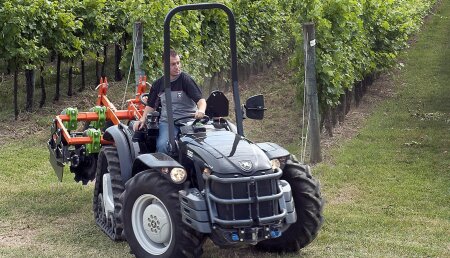 NOVEDAD EIMA 2014 Antonio Carraro Seria T