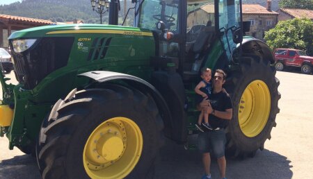 Comercial Agrícola Castellana entrega JOHN DEERE 6175M a Francisco Javier Rueda, de Gama (Cantabria).