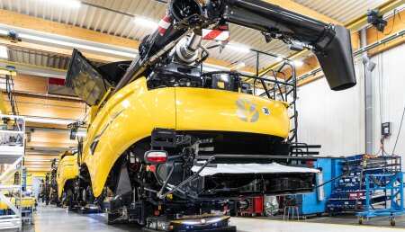 New Holland celebra el 120º aniversario de la planta de Zedelgem: Avanzando en la Tecnología de Recolección de Próxima Generación