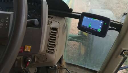El primer GPS TOPCON montado por AgroFerma..