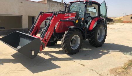 Talleres Argasa entrega Mccormick  X5.40 4WD + Pala en Villabuena Del Puente