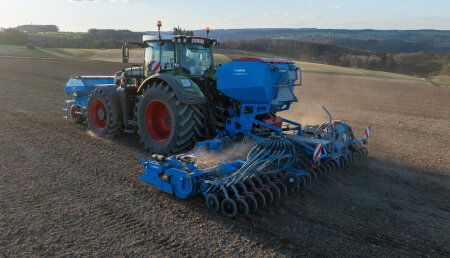 Montado, plegable, neumático: el exclusivo LEMKEN Solitair MF