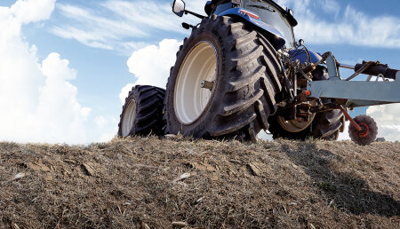 S. José Pneus estará presente en Demoagro 2023, el gran evento de la maquinaria agrícola, mostrando su amplia gama de neumáticos BKT.
