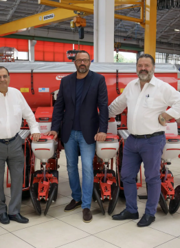 MASCHIO GASPARDO registra un crecimiento de dos dígitos en un año difícil para el sector. Los ingresos alcanzan los 390 millones de euros (+12%), el EBITDA se mantiene estable y la posición financiera neta mejora.