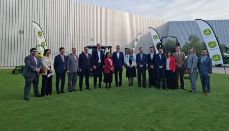 John Deere inaugura en España su primer centro de innovación europeo para cultivos de alto valor