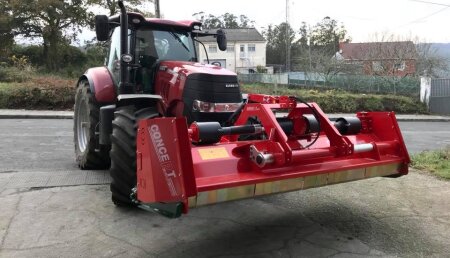 Agricola Matova entrega a SAT Baneira trituradora Concept de 3.0Mts con doble tiro, 10 correas, doble chapa de acero de 14mm, cabezal desplazable